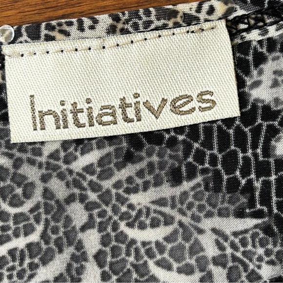 Vintage Initiatives Short Sleeved Dressy Sequined Neutral Toned Tee Size Medium - Picture 3 of 6